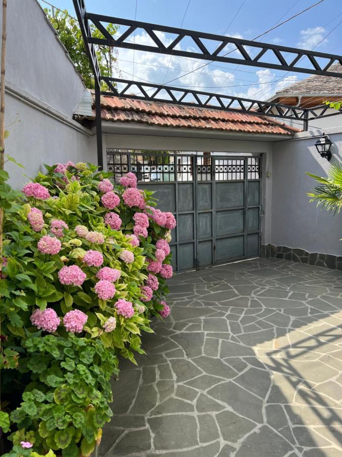 Palorto Hotel Gjirokastër 외부 사진