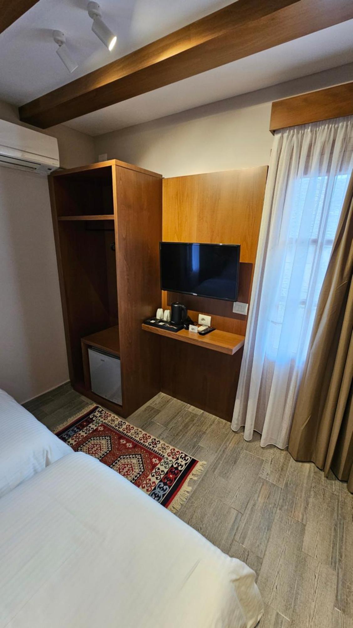 Palorto Hotel Gjirokastër 외부 사진